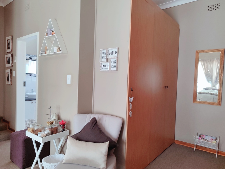 4 Bedroom Property for Sale in Wilkoppies North West